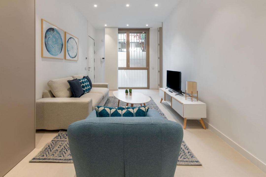 2 Bedrooms 2 Bathrooms Furnished - Delicias - Modern- Mintystay Madrid Ngoại thất bức ảnh